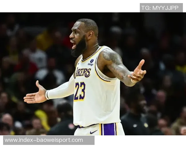 詹姆斯回顾年轻理想与现实差距现阶段无法接受家庭主妇角色