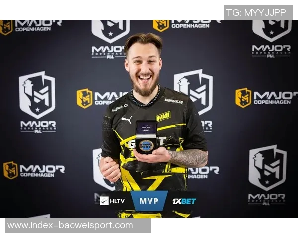 邓恩称赞格雷森阿伦拼抢关键时刻展现出天生赢家的气质与决胜能力